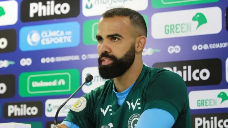 Sandro é direto sobre possibilidade de jogar no Grêmio