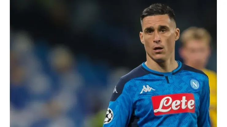 Napoli-ITA procura Grêmio por substituto de José Callejón, diz jornal