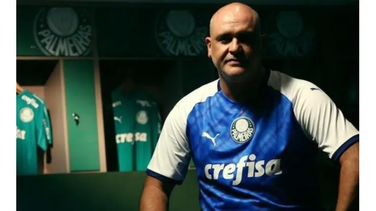 Marcos gera polêmica com torcida do Palmeiras ao citar rival na web