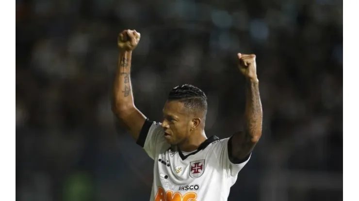 Os fardos do Vasco não são carregados por um jogador só