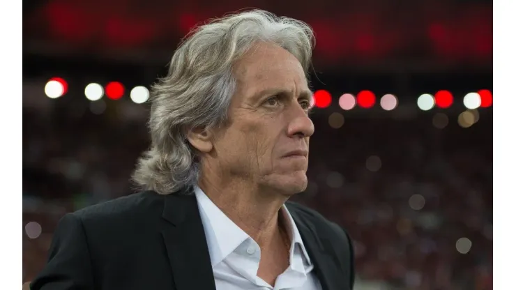 Jorge Jesus indica atacante do Grêmio ao Benfica