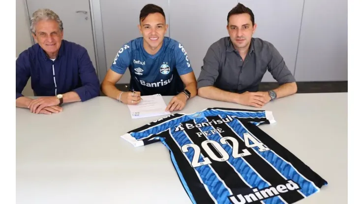 Grêmio renova contrato de Pepê e nova multa tem valor astronômico