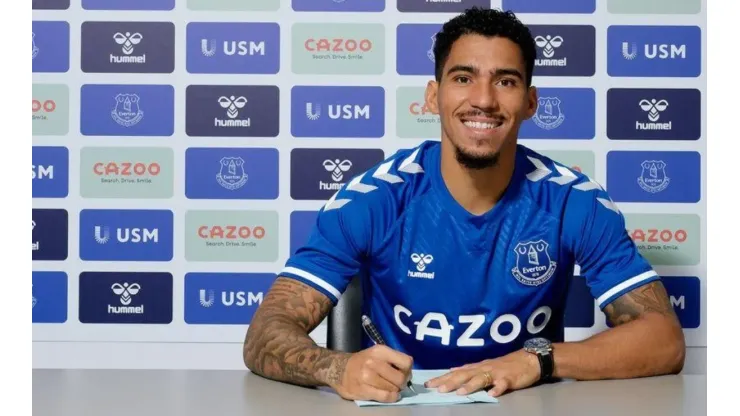 Vasco receberá uma bolada pela negociação de Allan com o Everton