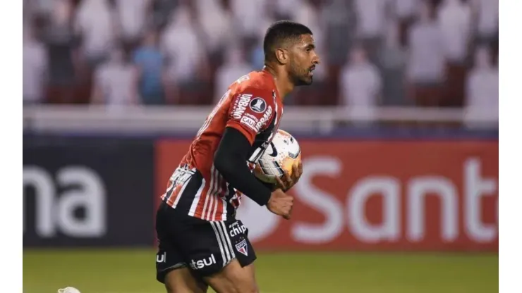 Sport está perto de fechar com Tréllez, do São Paulo