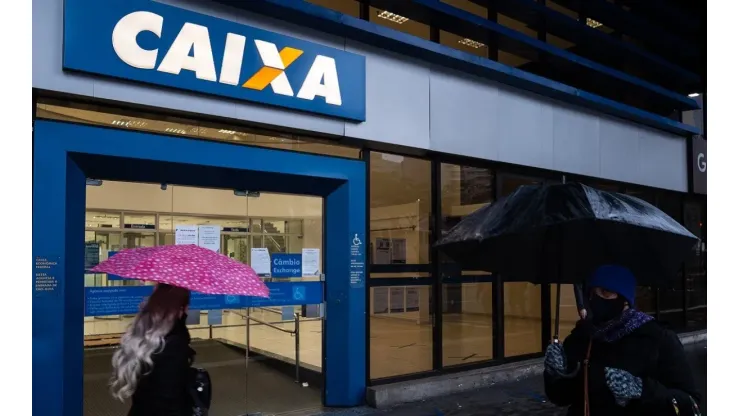 Caixa começa a pagar a primeira parcela do auxílio emergencial
