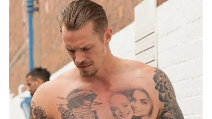 Joel Kinnaman em cena de "O Informante", agora na Netflix
