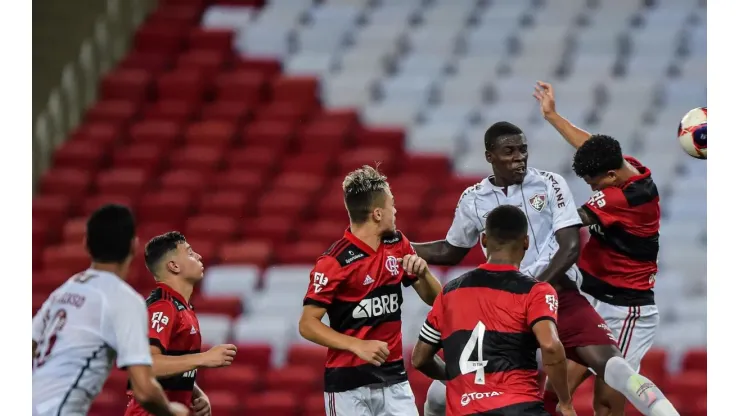 Finais do Campeonato Carioca com o clássico Fla-Flu serão transmitidas pela TV Record