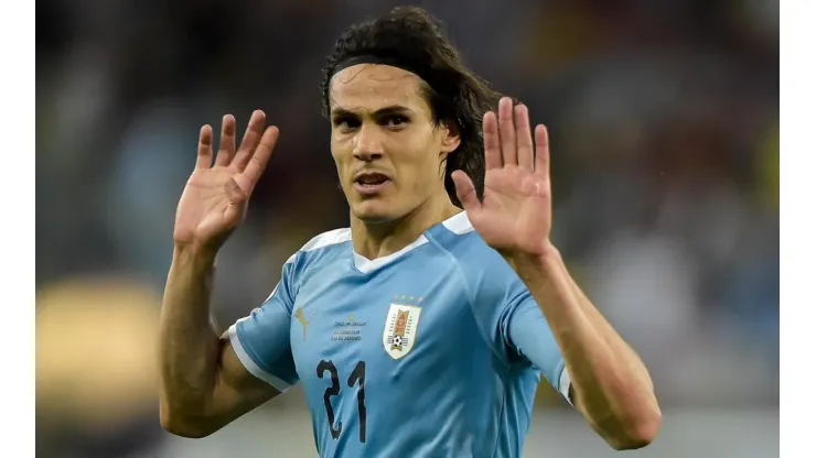 Cavani esteve próximo de um acerto antes de ir ao United - Foto: Thiago Ribeiro/AGIF.
