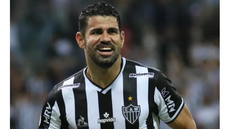 Foto: Fernando Moreno/AGIF - Diego Costa ainda é desejado pela diretoria do Corinthians.
