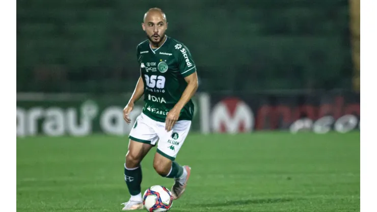 Diogo Reis/AGIF - Régis, jogador do Coritiba
