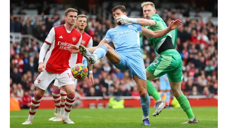 Arsenal teve jogador advertido na Premier League, em situação que será investigada pela Federação Inglesa
