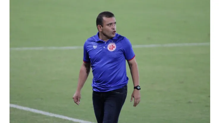 Foto: Guilherme Drovas/AGIF - Renatinho Potiguar celebra terceira vitória seguida no estadual
