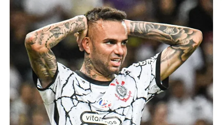 Foto: Kely Pereira/AGIF - Luan segue em baixa no Corinthians.
