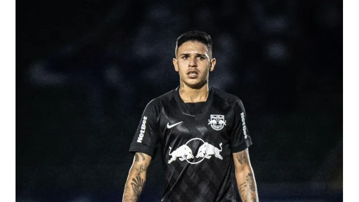 Jadsom celebra meta alcançada com a camisa do Bragantino, exalta estrutura e projeto do clube; CONFIRA