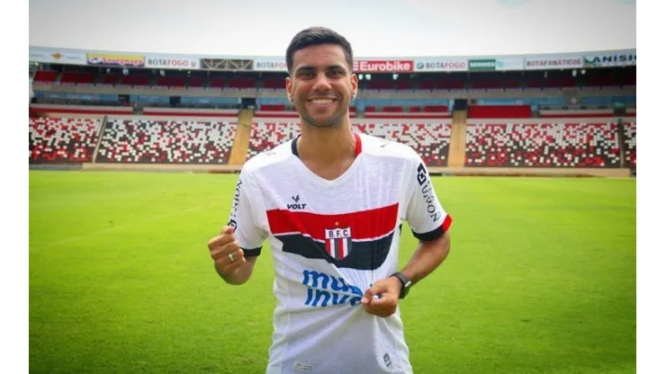 Divulgação/Agência Botafogo - Tiago Reis, atacante do Botafogo-SP
