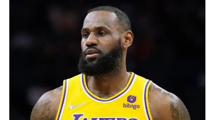 LeBron James deixa seu futuro em aberto e não descarta retorno aos Cavs