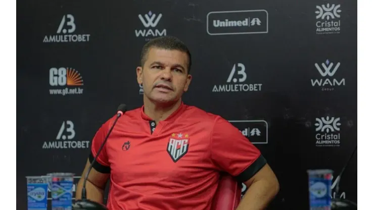 Bruno Corsino/ Atlético-GO - Umberto Louzer, técnico do Atlético-GO
