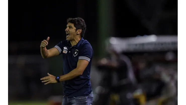 Lucio Flavio expõe motivos da derrota do Botafogo para a Portuguesa