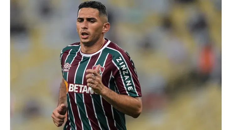 Thiago Ribeiro/AGIF - Danilo Barcelos, lateral-esquerdo do Goiás
