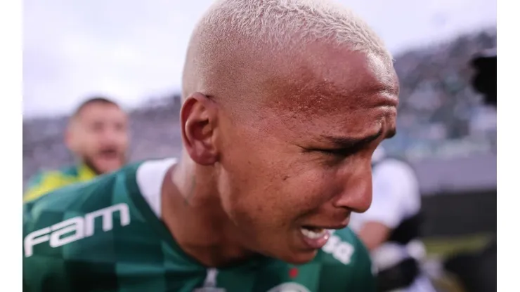 Foto: Ettore Chiereguini/AGIF - Deyverson acabou sendo expulso minutos após o gol.
