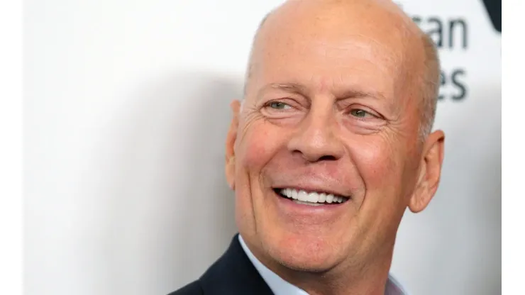 Bruce Willis foi diagnosticado com afasia e se aposentou
