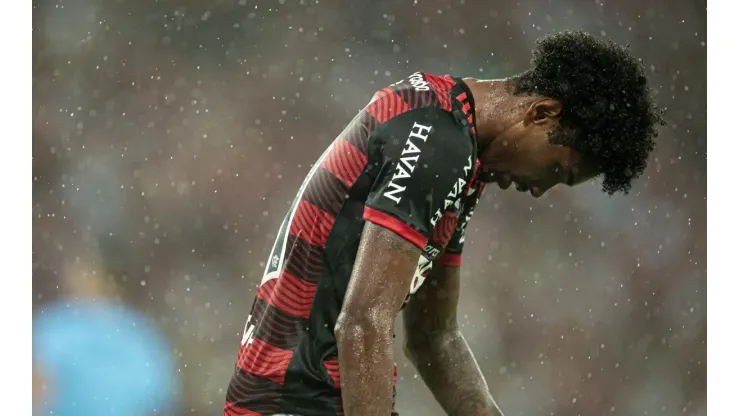 Foto: Jorge Rodrigues/AGIF - Vitinho desfalca Flamengo na final do Carioca e no início da Libertadores e do Brasileirão
