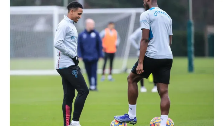 Kayky, formado no Fluminense, se destacou na campanha de título do City na categoria sub-23 da Premier League
