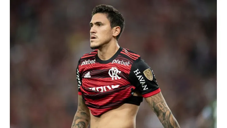 Foto: (Jorge Rodrigues/AGIF) - Pedro, do Flamengo, se posicionou pela primeira vez após o interesse do Palmeiras
