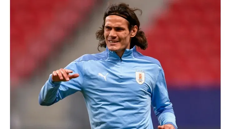 Foto: Mateus Bonomi/AGIF | Cavani expõe desejo ao staff
