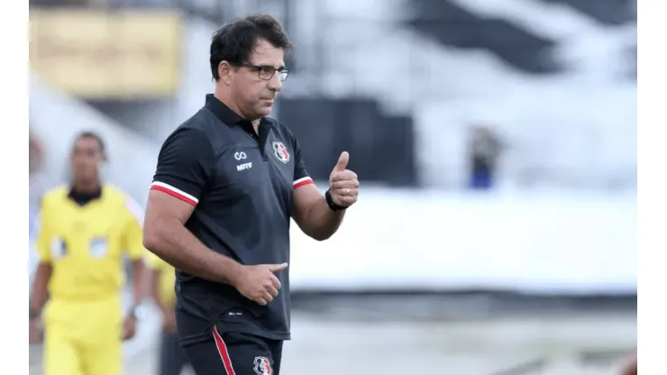 Marlon Costa / Pernambuco Press. A prioridade do Santa Cruz no mercado é um novo lateral-direito, após a rescisão de Marcos Martins
