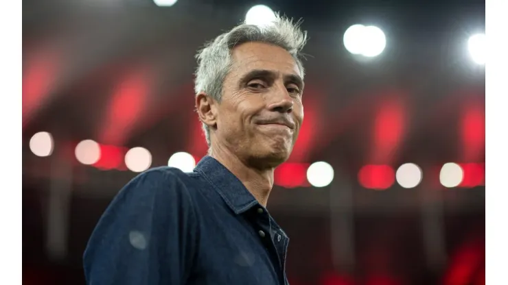 Paulo Sousa está pressionado no Flamengo (Foto: Jorge Rodrigues/AGIF)
