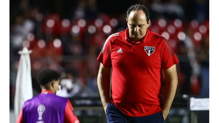 Rogério Ceni está no comando do São Paulo (Foto: Marcello Zambrana/AGIF)
