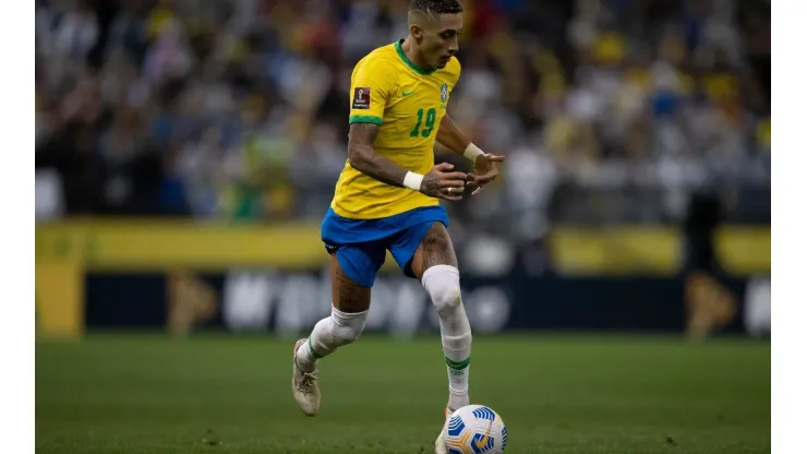 Raphinha é o 42º jogador brasileiro a vestir a camisa do time principal do Barça
