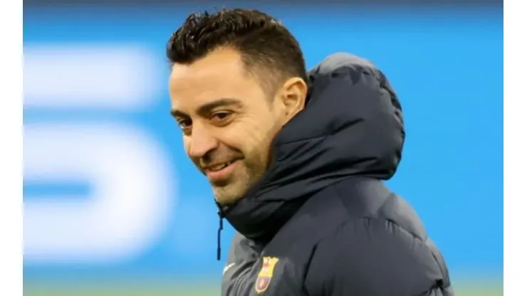 Alexander Hassenstein/Getty Images - Xavi fala sobre reforços do Barcelona
