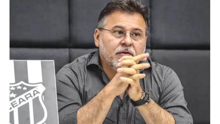 Foto: Felipe Santos/CearaSC.com - Robinson de Castro deve anunciar nome de Lucho para técnico do Ceará nas próximas horas
