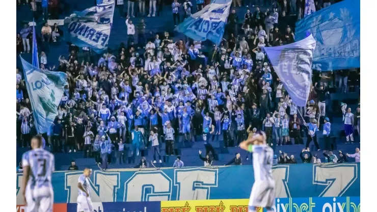 Foto: Fernando Teramatsu/AGIF - Torcida do Londrina deve apoiar o Clube contra o Grêmio
