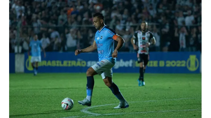 Foto: Joao Vitor Rezende Borba/AGIF - Werley segue lesionado no CSA
