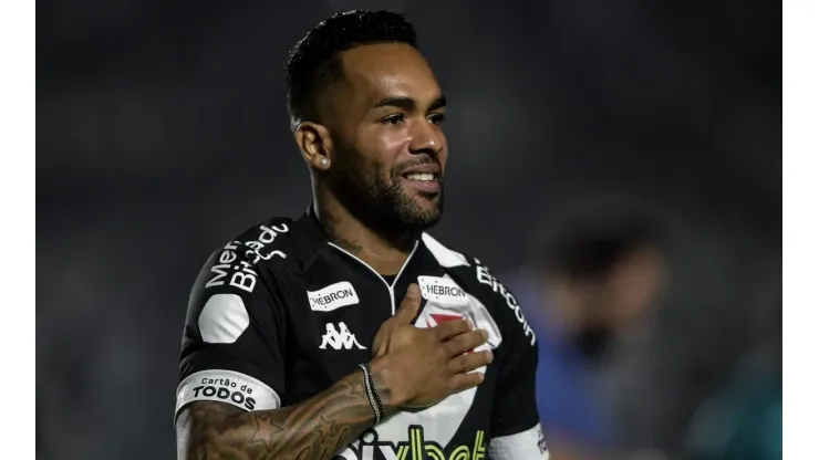 Foto: Thiago Ribeiro/AGIF- Alex Teixeira é cria das divisões de base do Vasco.
