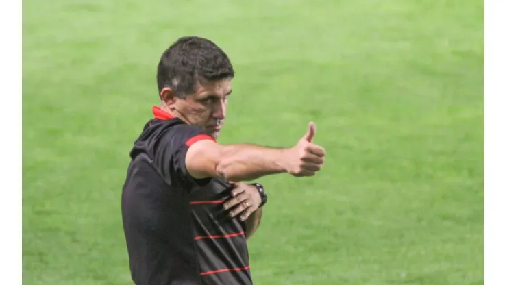 Foto: Fernanda Luz/AGIF - Eduardo Souza comandará o Dragão até o fim do ano.
