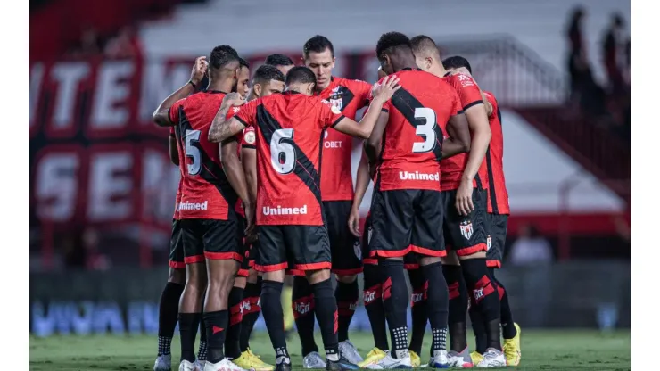 Foto: Heber Gomes/AGIF - Atlético-GO perdeu para o São Paulo no Morumbi
