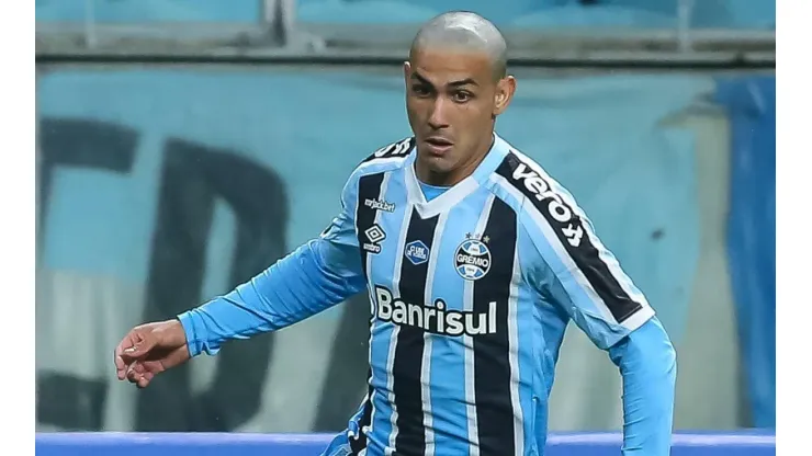 Foto: Pedro H. Tesch/AGIF - Emerson: jovem pode ter nova chance no Grêmio
