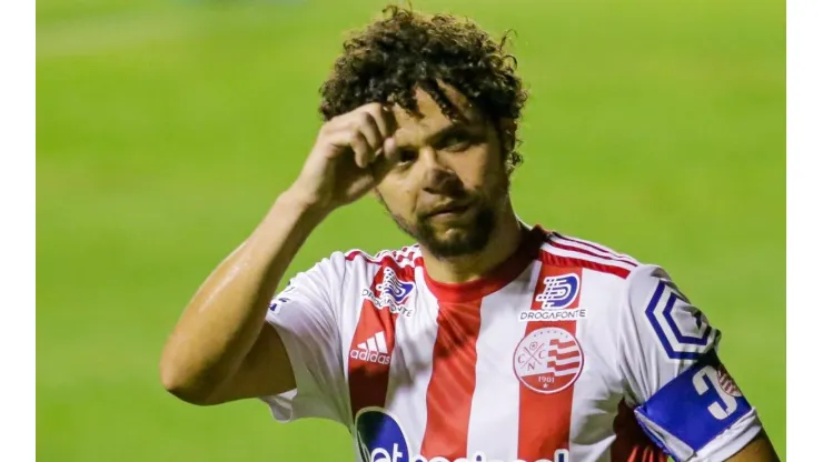 Foto: Rafael Vieira/AGIF - Victor Ferraz pode ter se despedido do Náutico contra a Chapecoense
