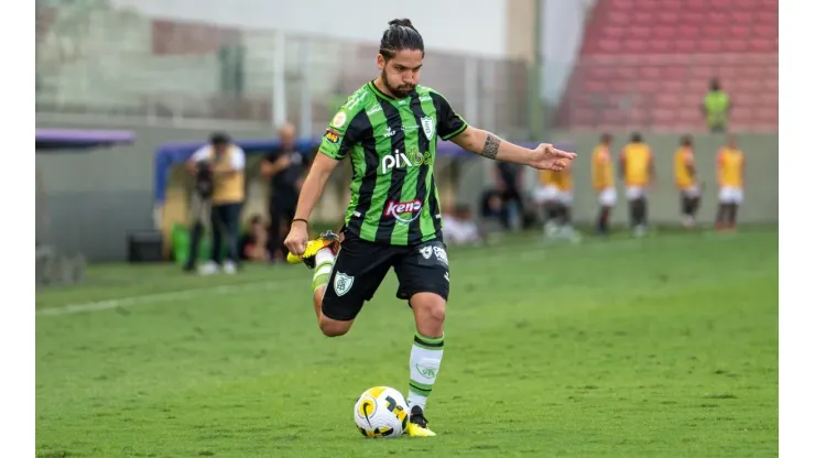 Foto: Alessandra Torres/AGIF - Benítez definiu o seu futuro no América-MG
