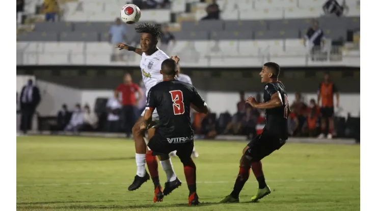 Foto: Rogério Capela/AGIF - Matheus Jesus acertou o seu futuro com a Ponte Preta
