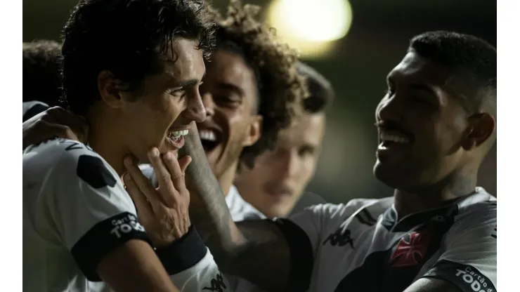 Foto: Jorge Rodrigues/AGIF - Marlon Gomes foi testado como titular nesta quarta-feira em treino no CT
