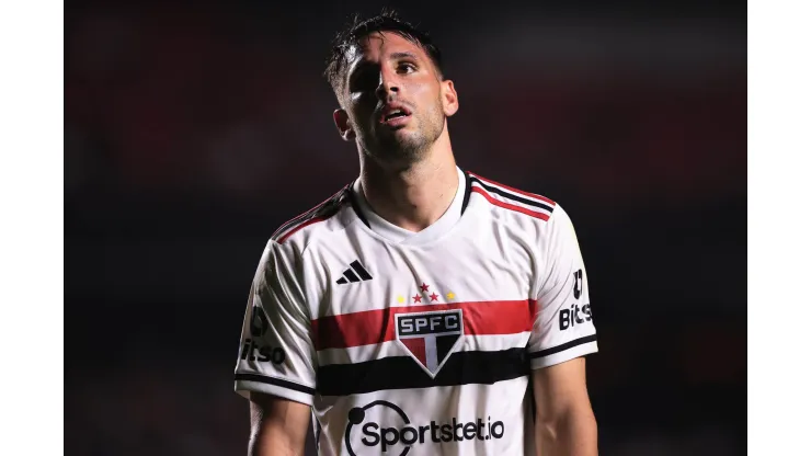 Ettore Chiereguini/AGIF. Casares fala sobre chances de Calleri deixar o São Paulo
