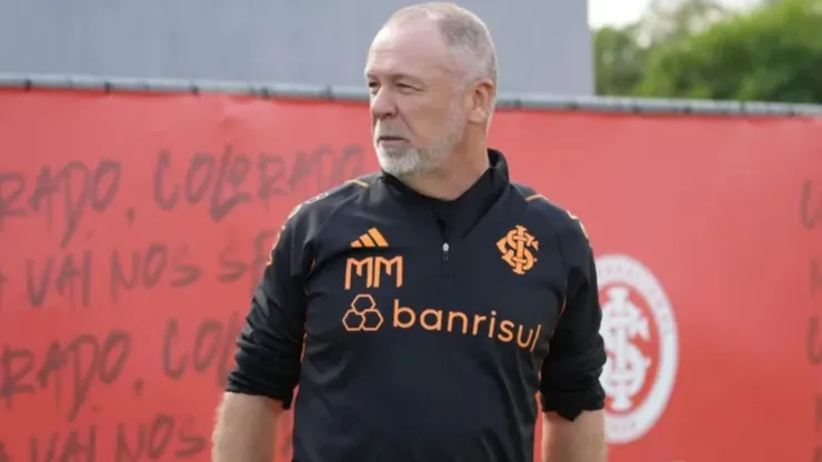 Mano Menezes realiza treino no CT Alvorada (Foto: Ricardo Duarte/Divulgação, Internacional)
