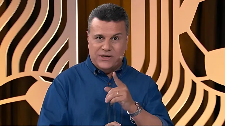 Foto: Reprodução/SBT - Téo José criou polêmica ao falar sobre o Palmeiras.
