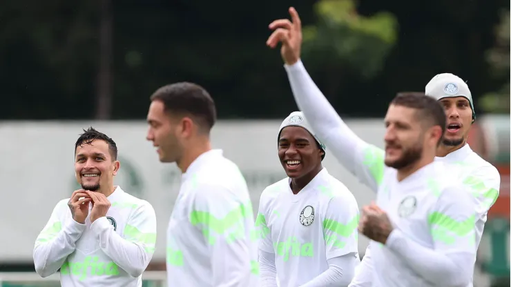 Foto: Cesar Greco/Agência Palmeiras - Verdão vem treinando na Academia de Futebol
