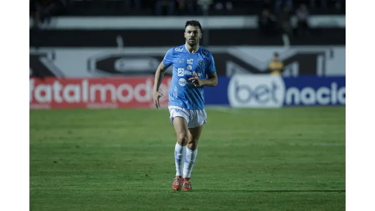 Foto: Joao Vitor Rezende Borba/AGIF- Faz cobrança a arbitragem
